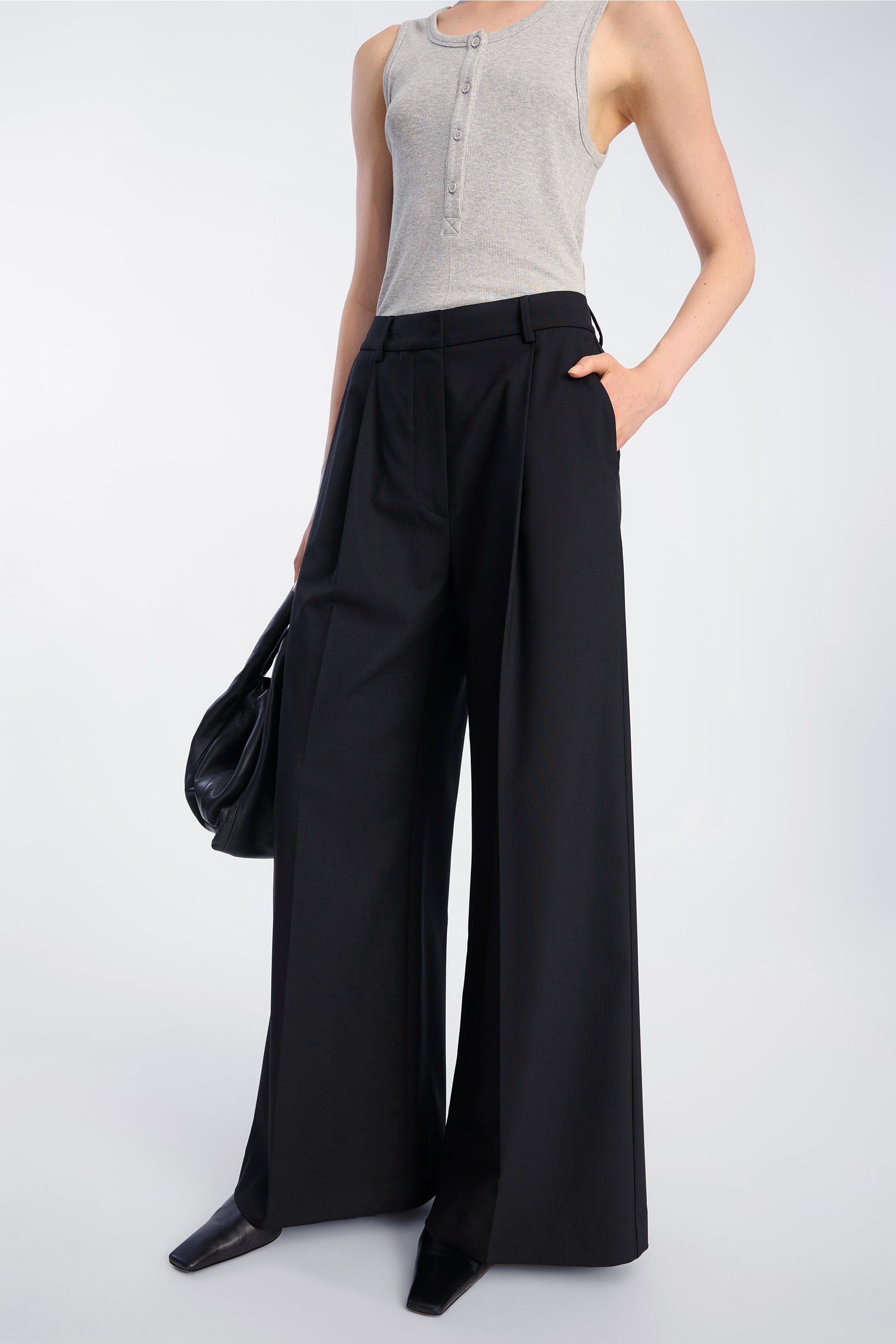 LUPON - BLACK