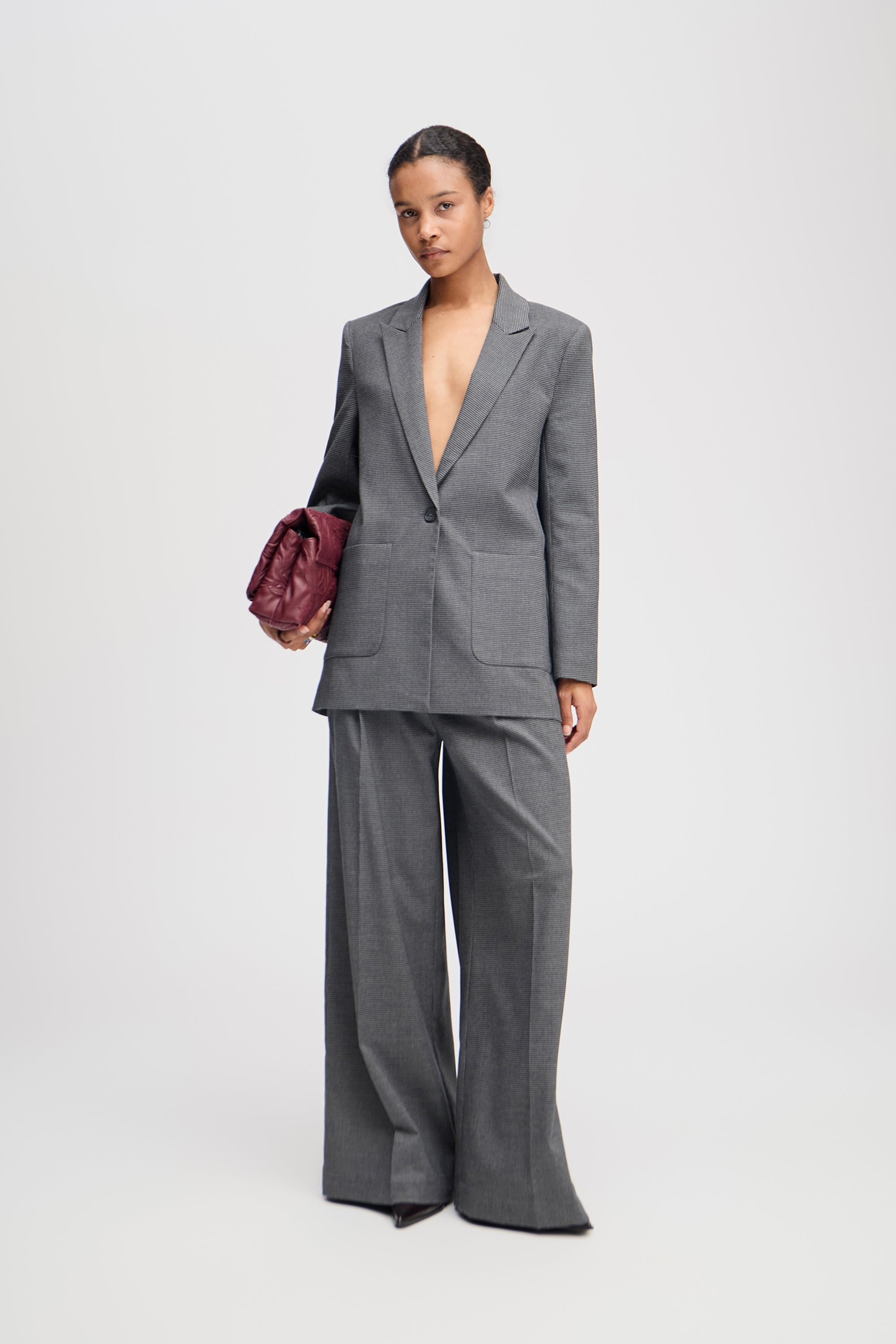 LUPON - CHARCOAL