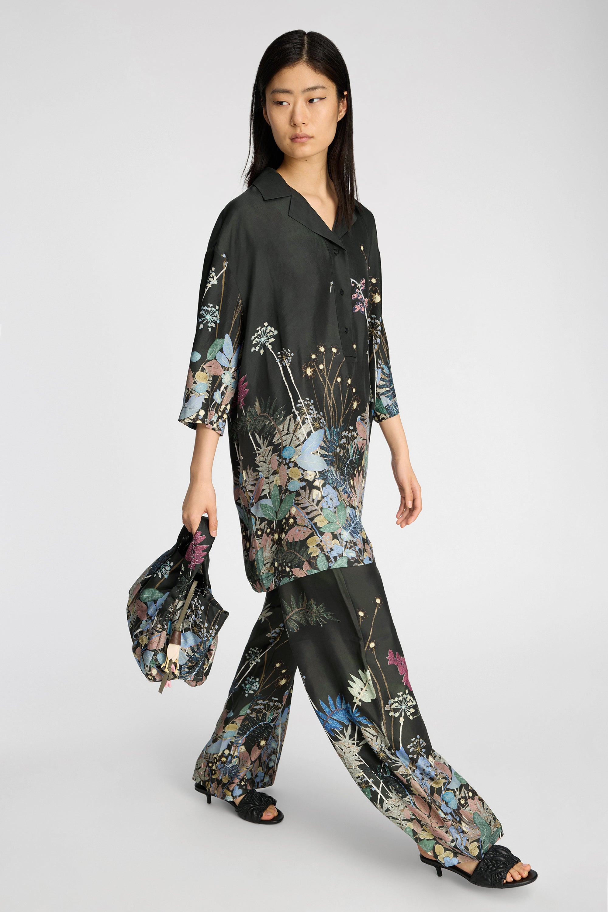 RATANA - PRINT BLACK