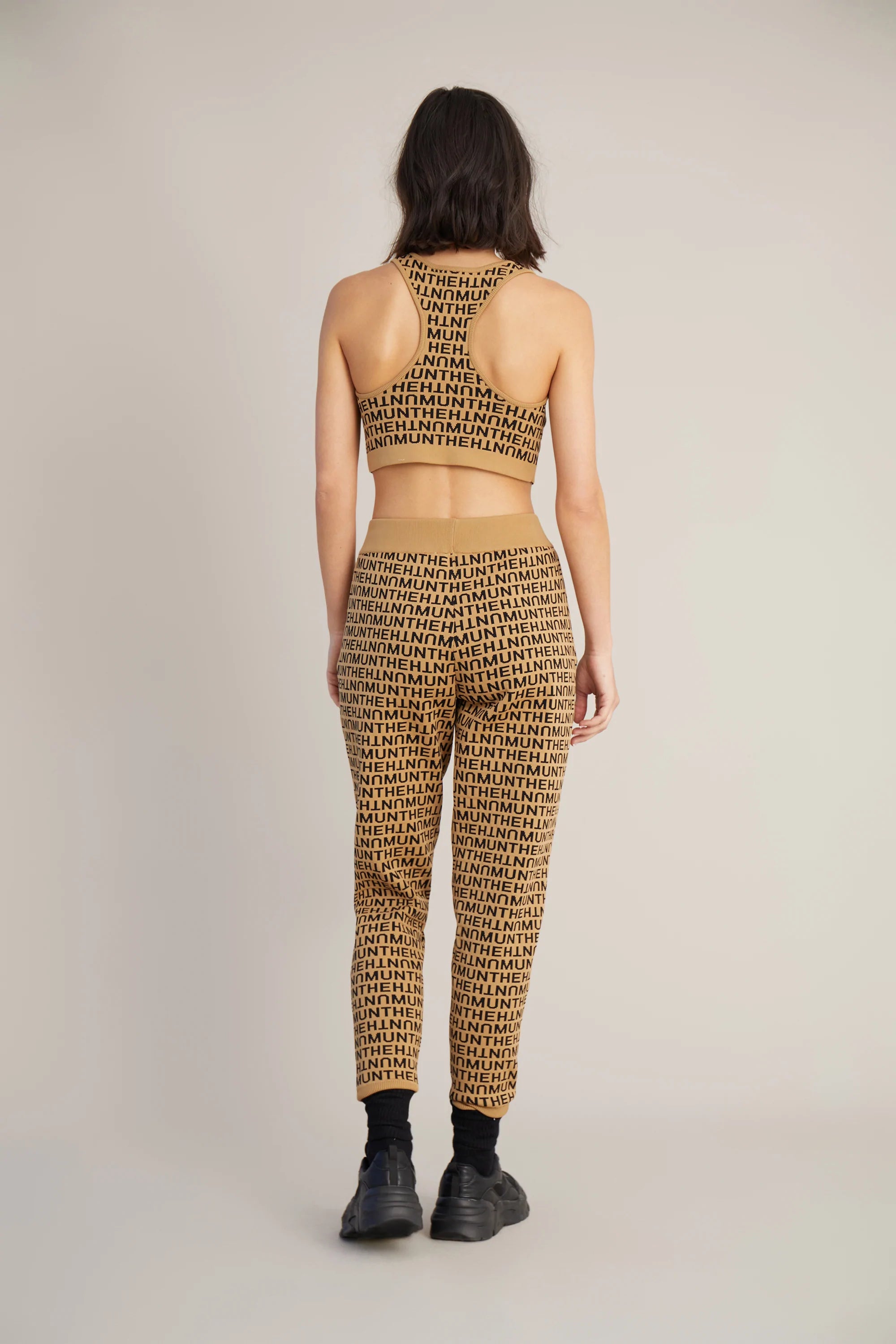 DAFFODIL - BROWN